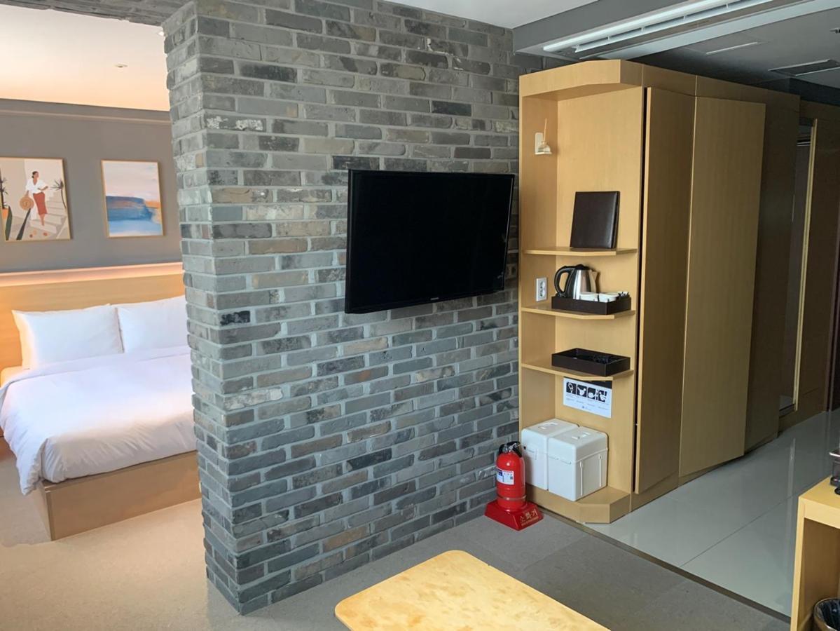 Vella Suite Hotel Suwon Dış mekan fotoğraf